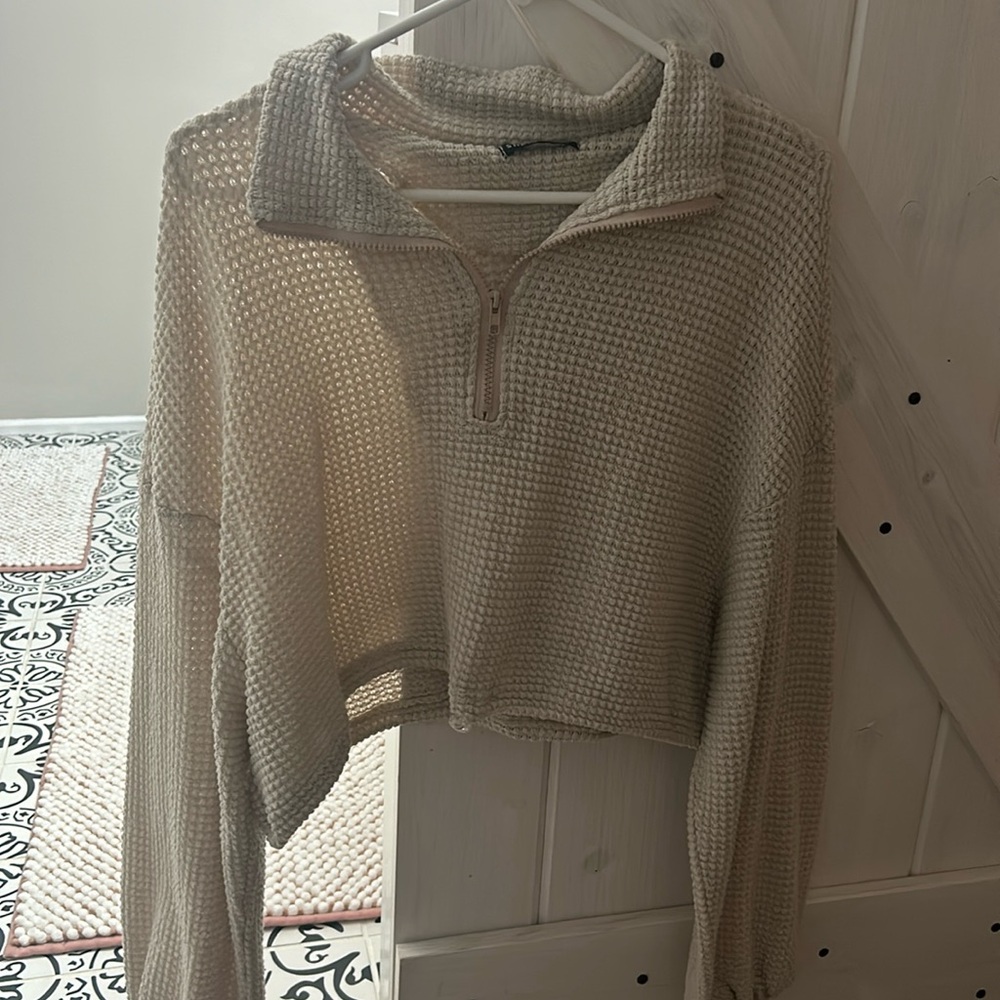 SHEIN Cropped Sweater